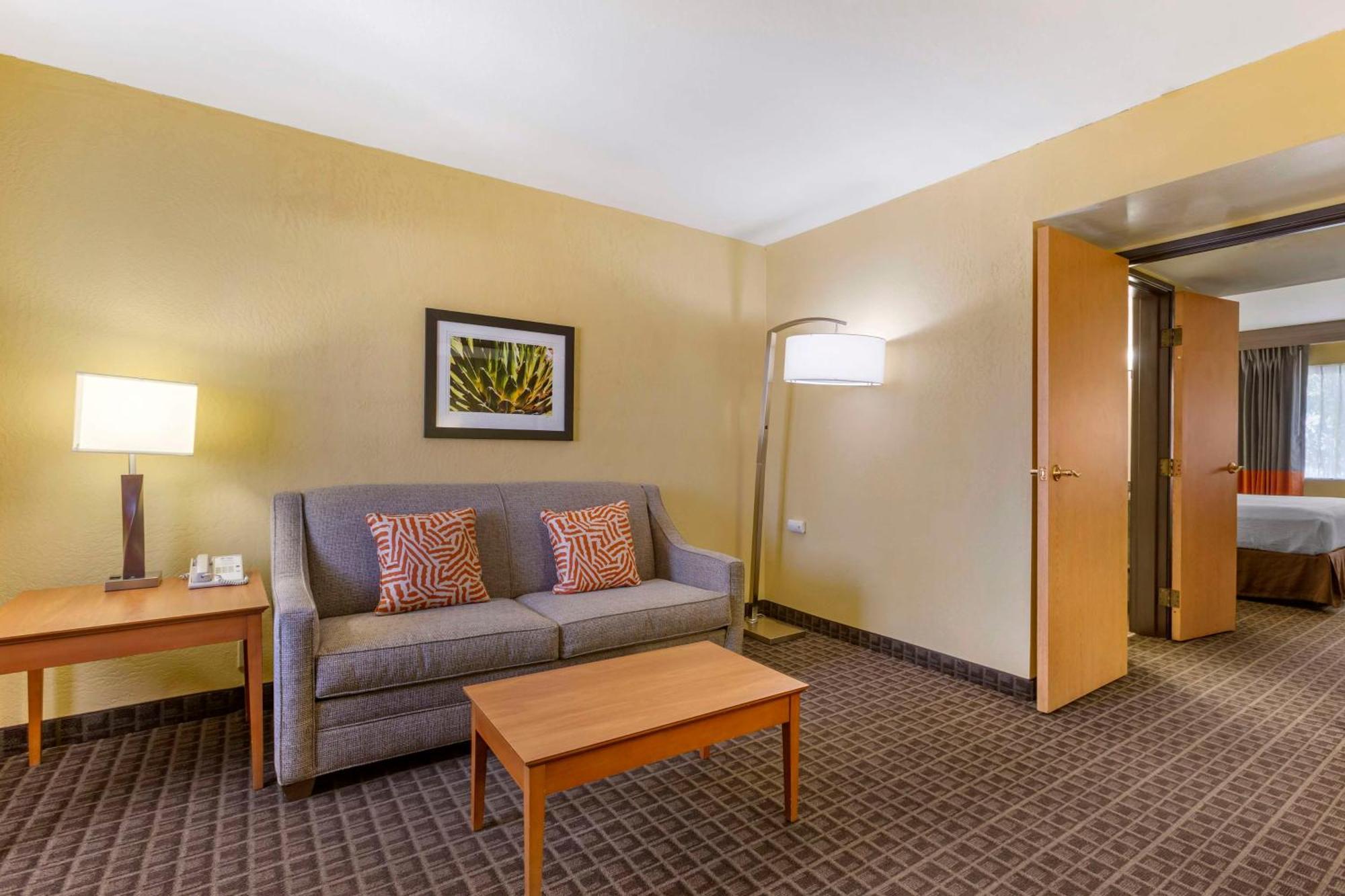 Best Western Plus Scottsdale Thunderbird Suites Exterior foto
