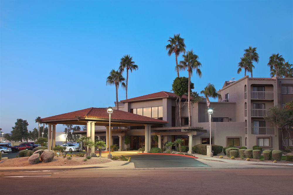 Best Western Plus Scottsdale Thunderbird Suites Exterior foto